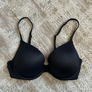 PINK Victoria's Secret Push-up Black Seamless T-Shirt Bra